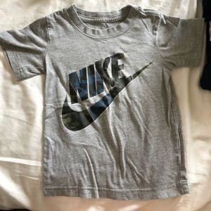 Nike T-shirt